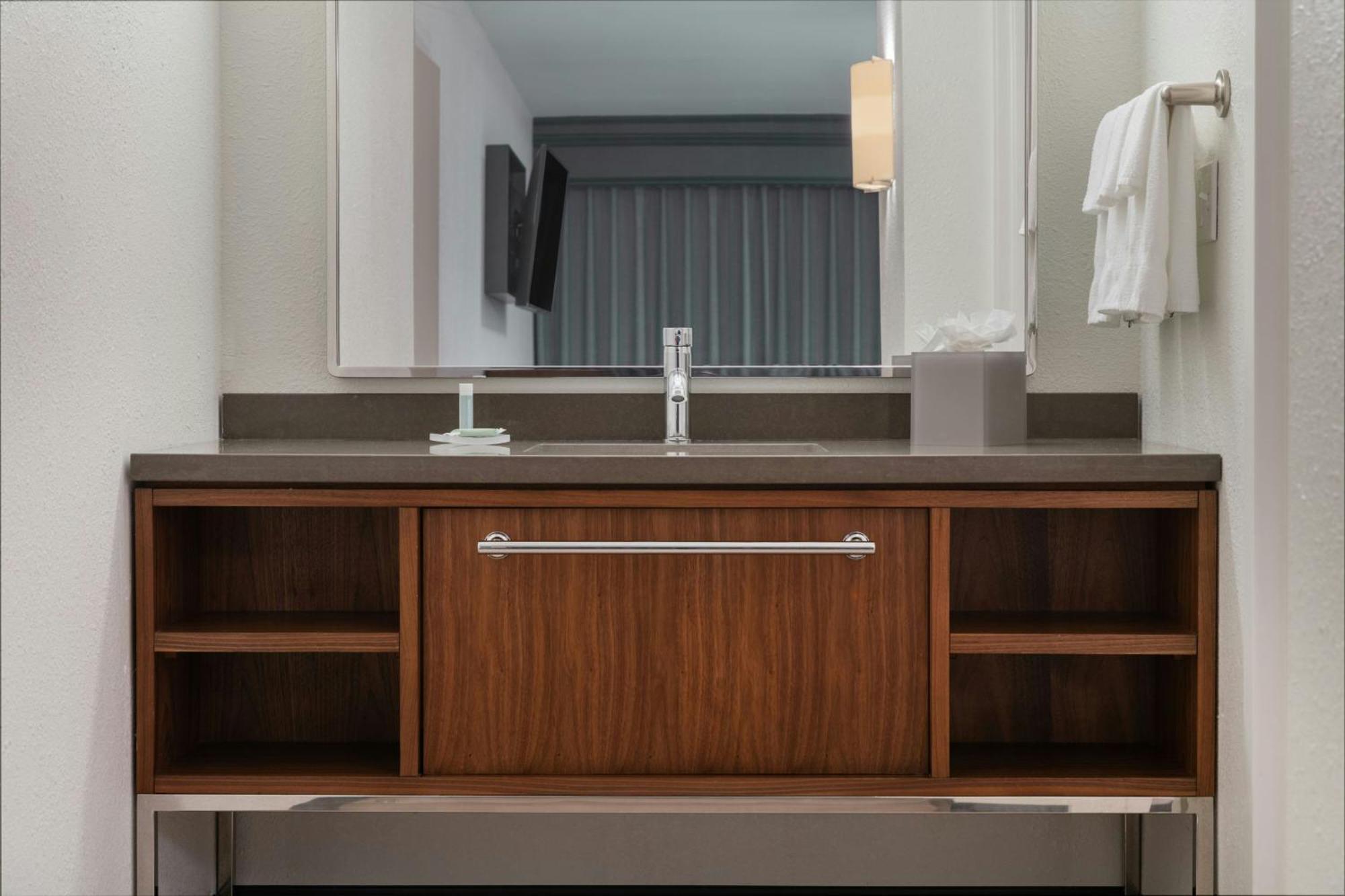 Hotel Courtyard By Marriott Providence Lincoln Exterior foto